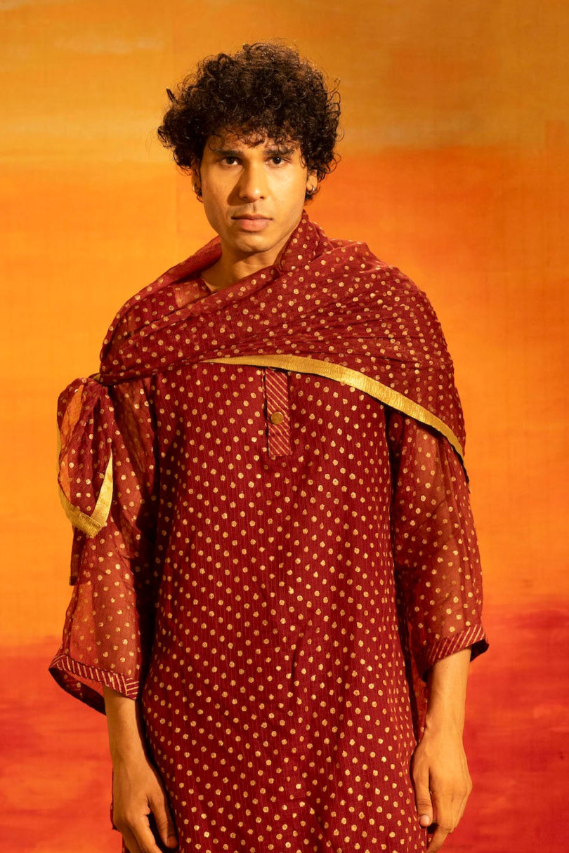 Illume Rivet Maroon Scarf