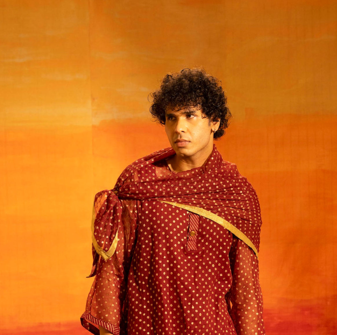 Illume Rivet Maroon Scarf