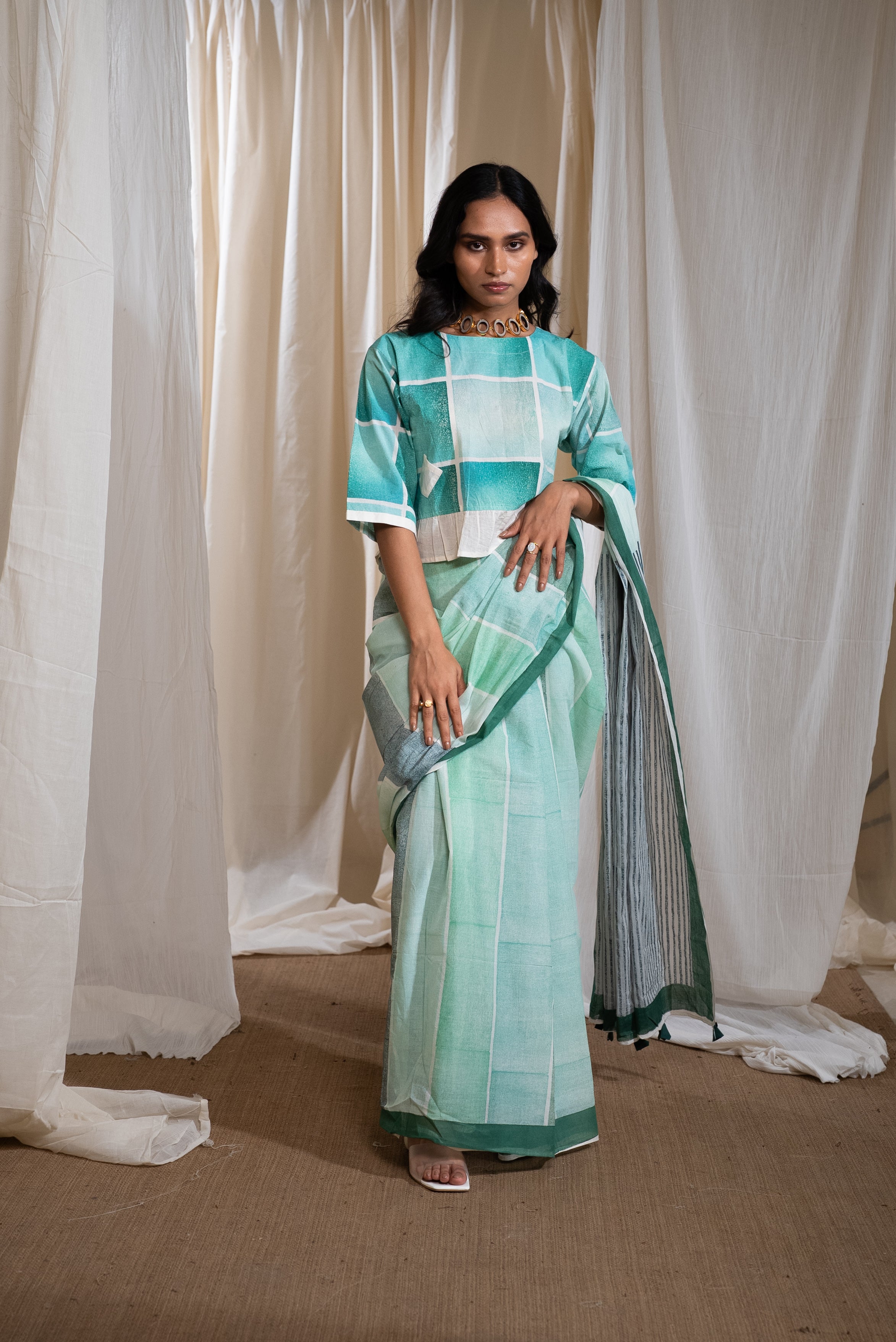 MARINA plateau saree with blouse (Set of 2)