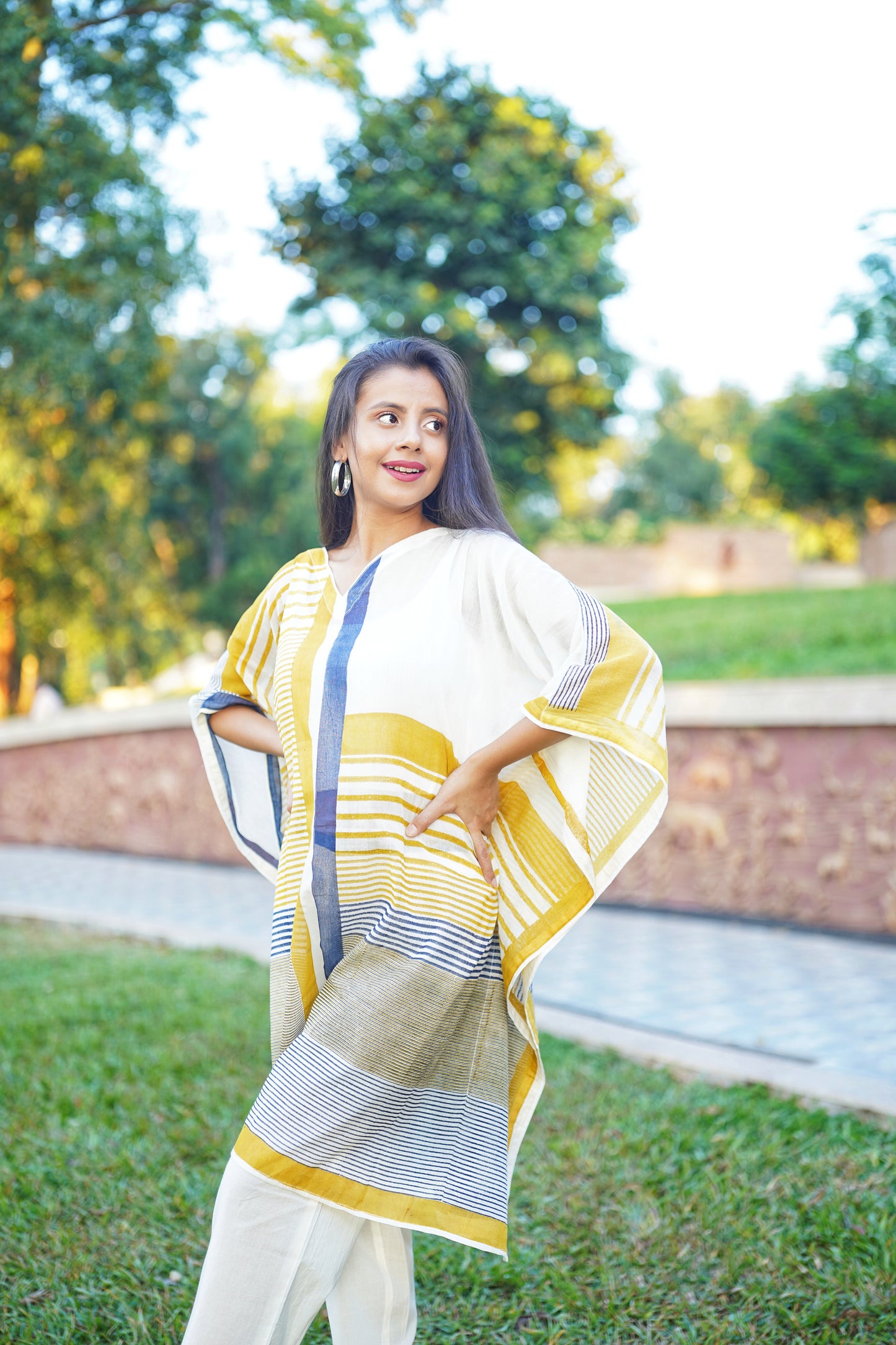 Perpendicular V neck Twister Long Kaftan