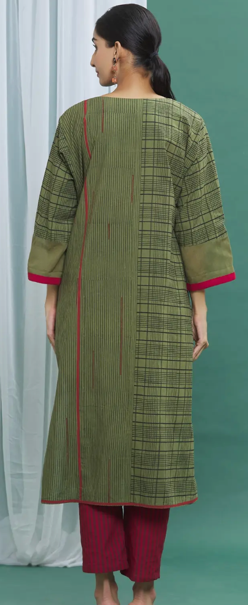 Olive And Maroon kurta with Geometric Print