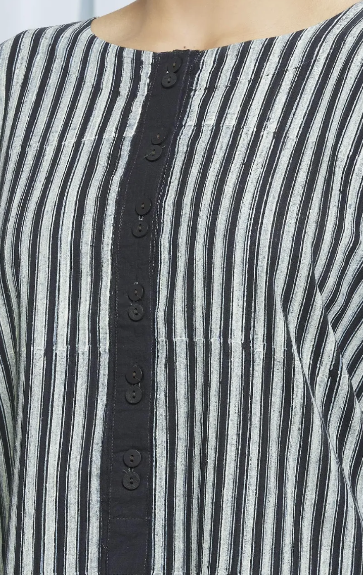 Monochrome Black Kurta Set (Set of 2)