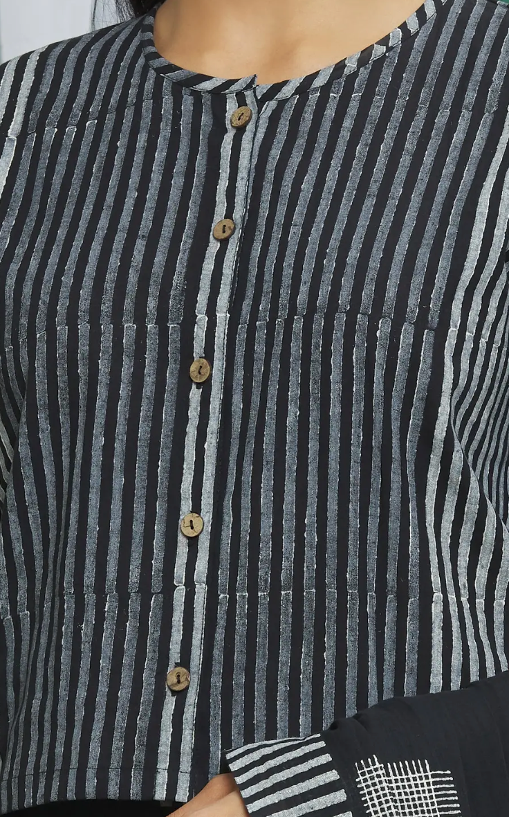 Black Cotton Square Pattern Saree With Crop Top