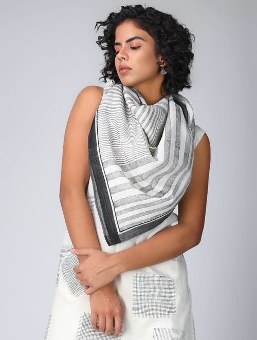 Doppler White Scarf