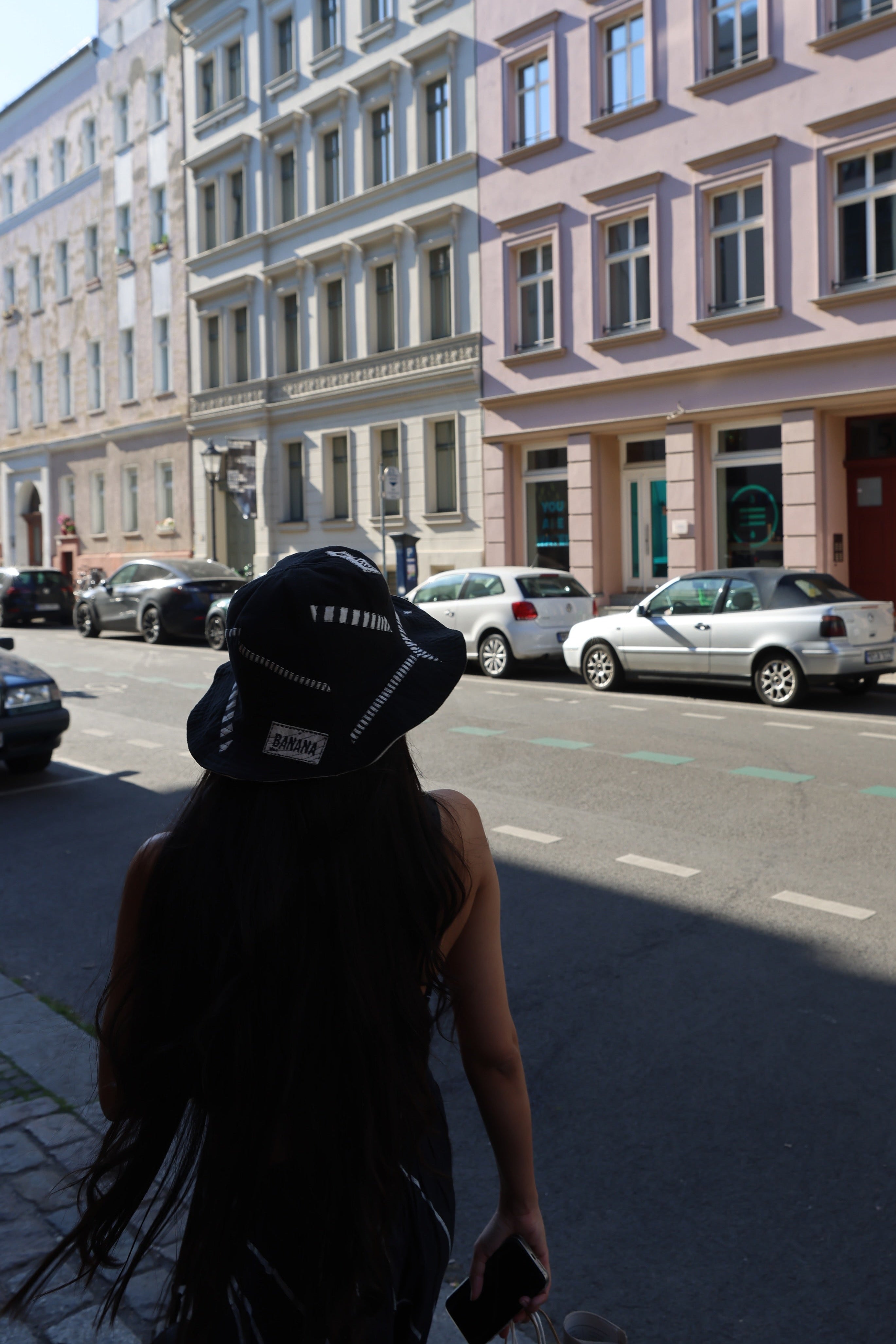 BANANA Reversible Monochrome Strike Hat