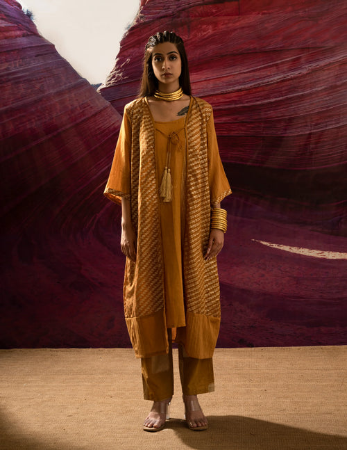 Aurum Shock Mustard Zari Kurta Set (Set of 3) - BANANA labs
