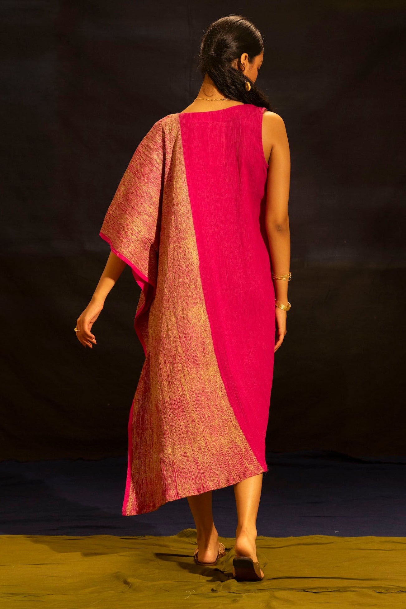 Illume Gold Sided Shocker Pink Kaftan