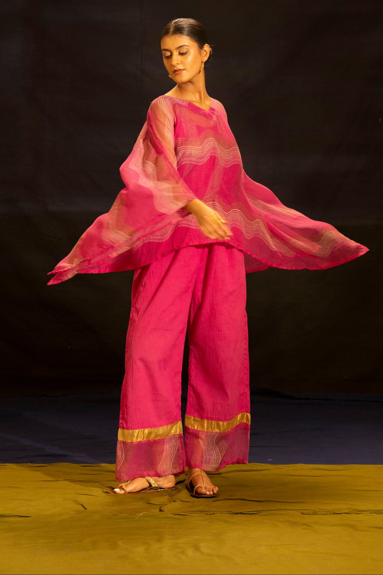 Illume Kota-Doria Shocker Pink Kaftan Set with Slip (Set of 3)