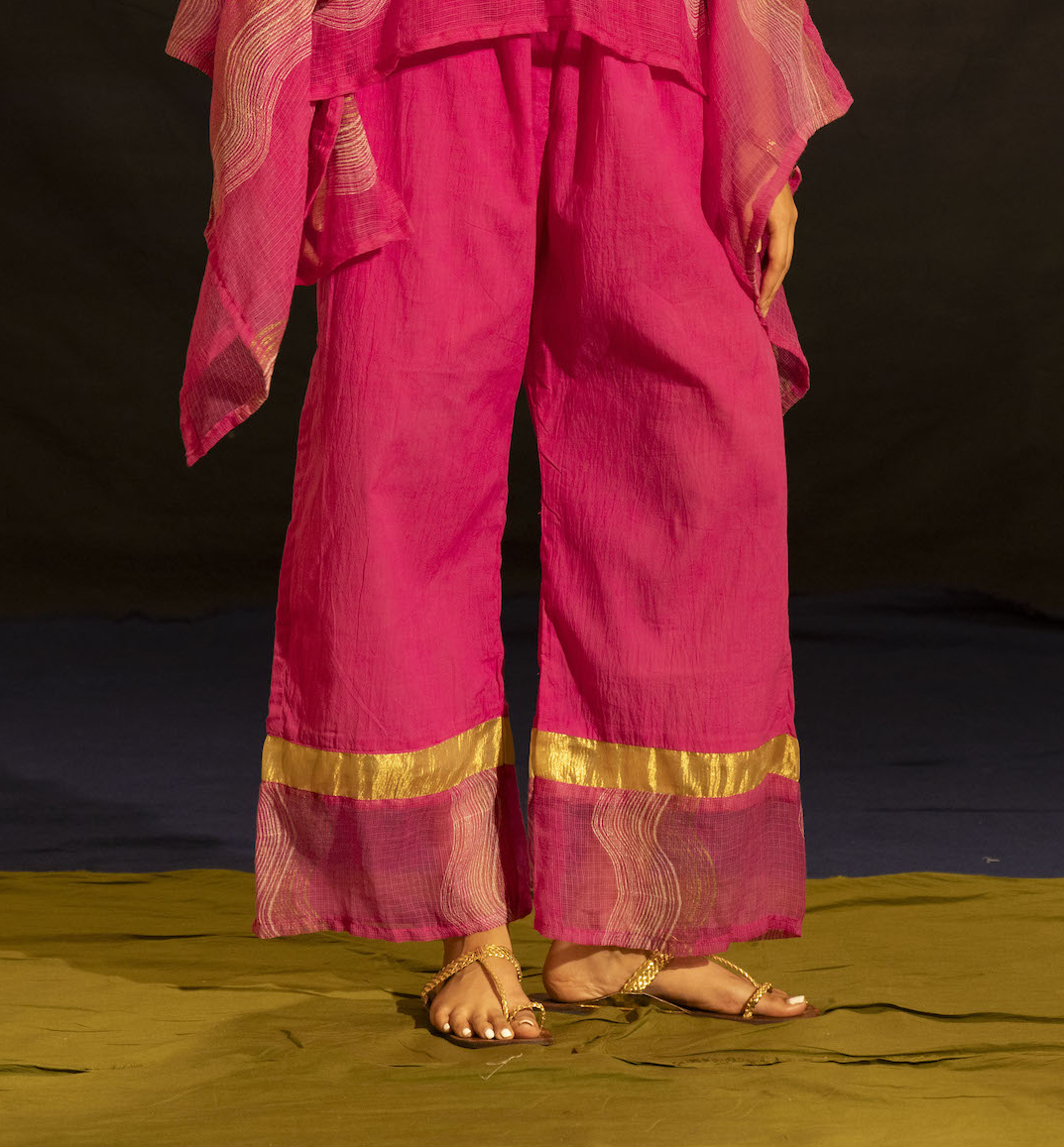 Illume Wind Shocker Pink Kaftan Set with Slip (Set of 2)