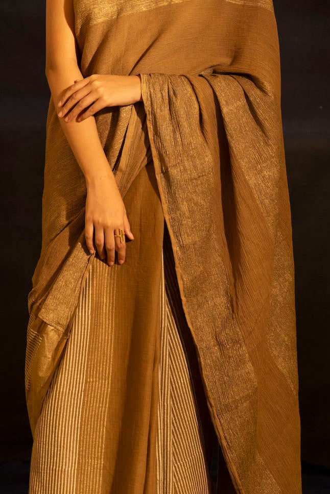 Illume luma Brown Saree with Crinkled Pallu