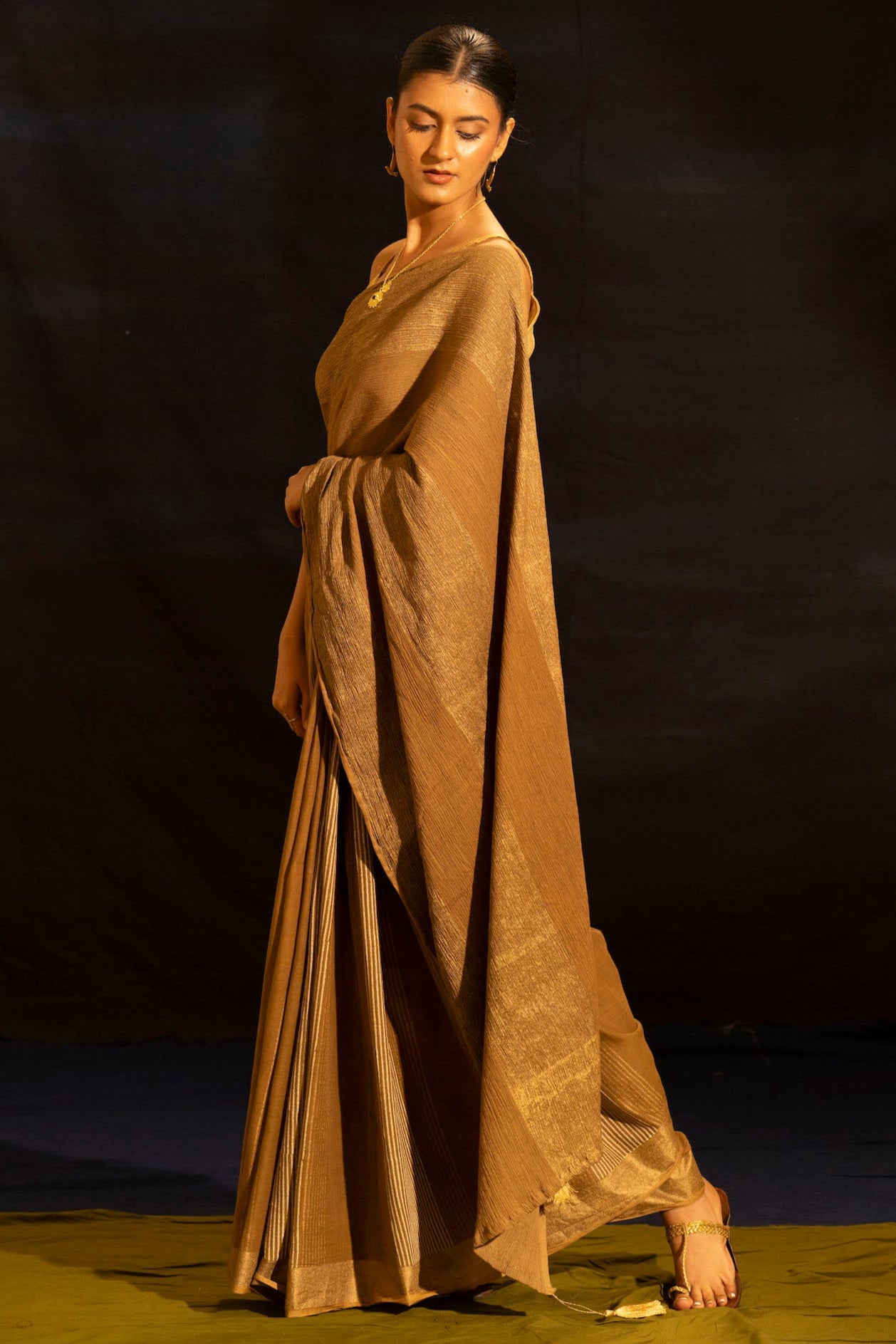 Illume luma Brown Saree with Crinkled Pallu