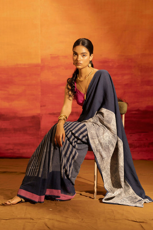 Illume luma Navy Saree with Crinkled Pallu