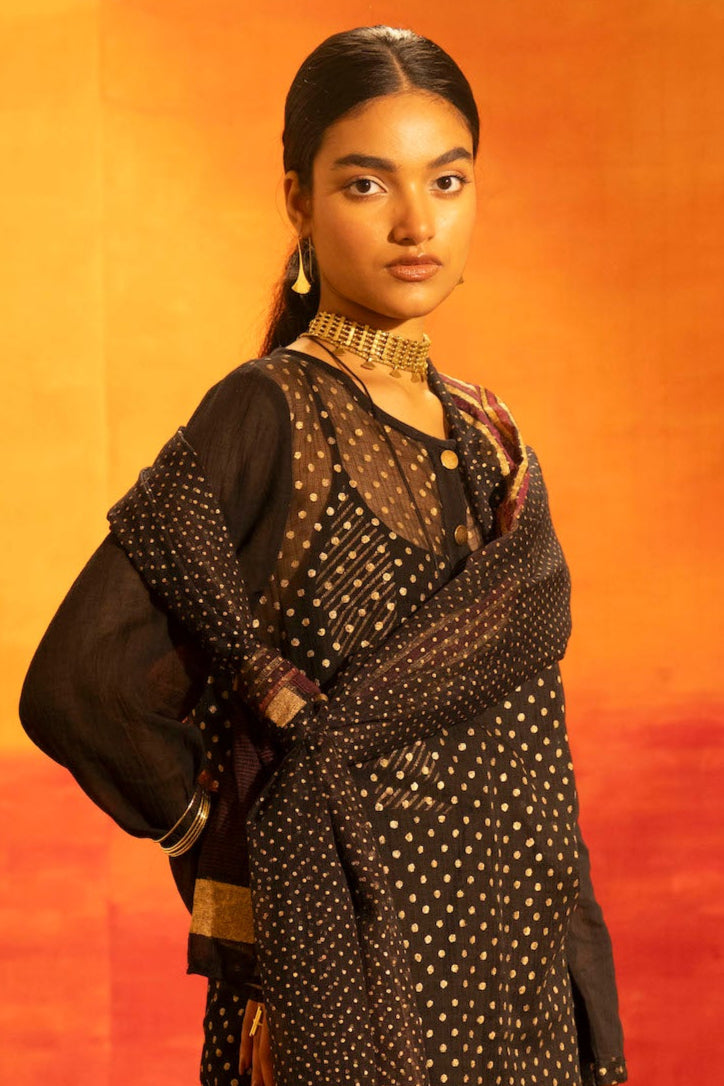 Illume Rivet Black Kota-Doria Dupatta