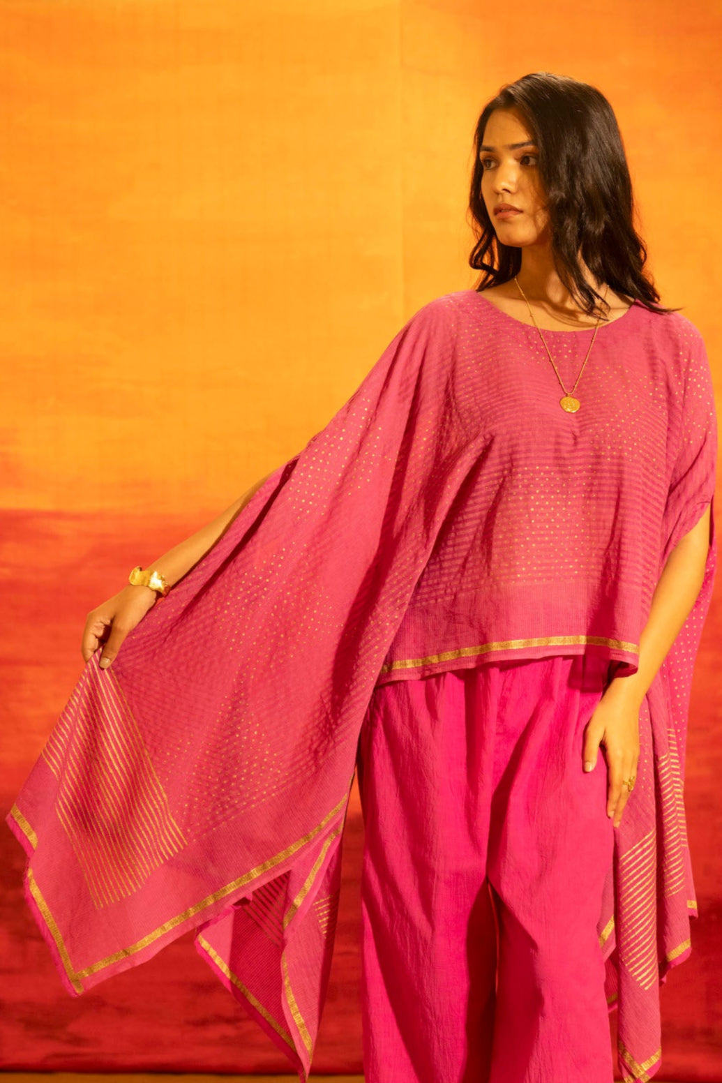 Illume Wind Shocker Pink Kaftan