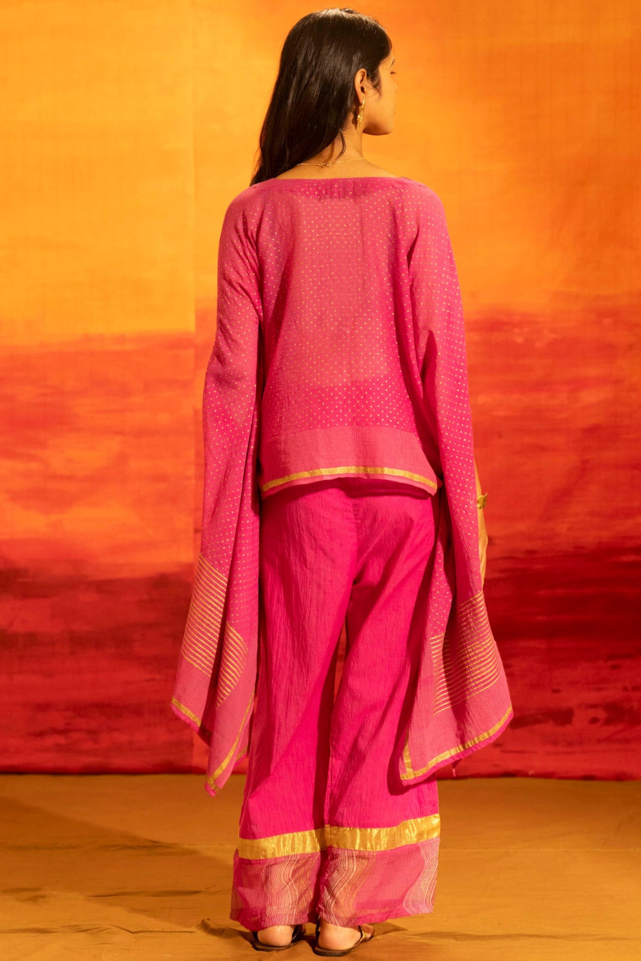 Illume Wind Shocker Pink Kaftan