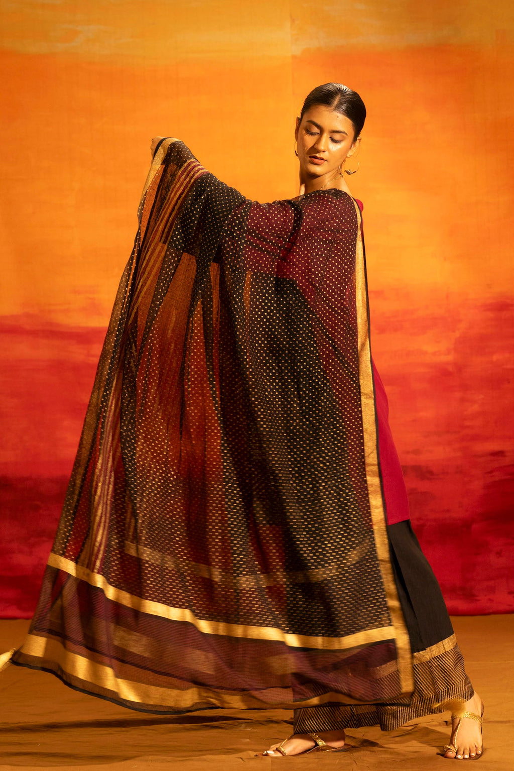 Illume Rivet Black Kota-Doria Dupatta