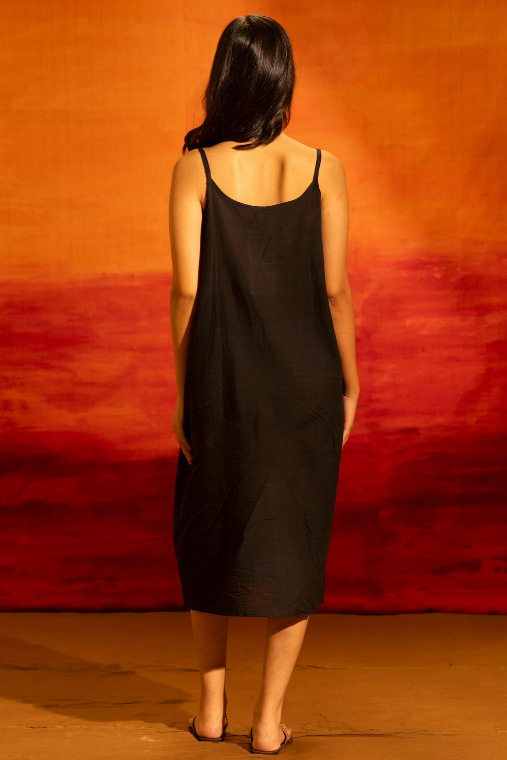 Illume Noir Glaze Kaftan with Slip (Set of 2)
