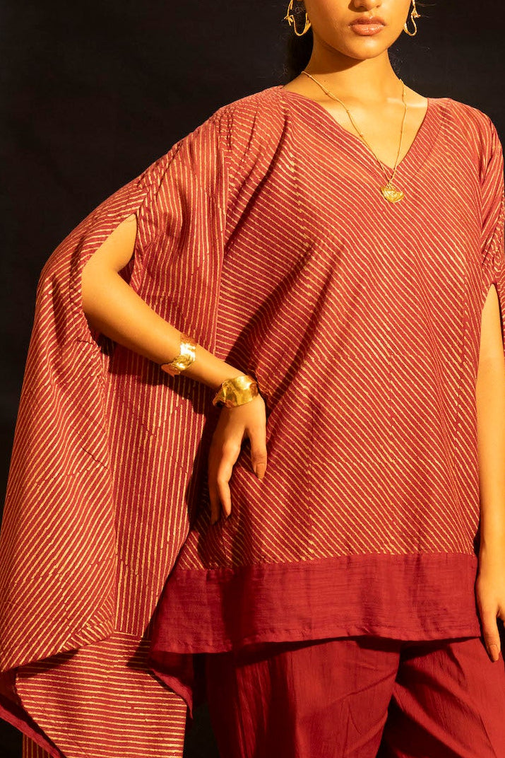 Illume Wind Slant Maroon Gold Kaftan