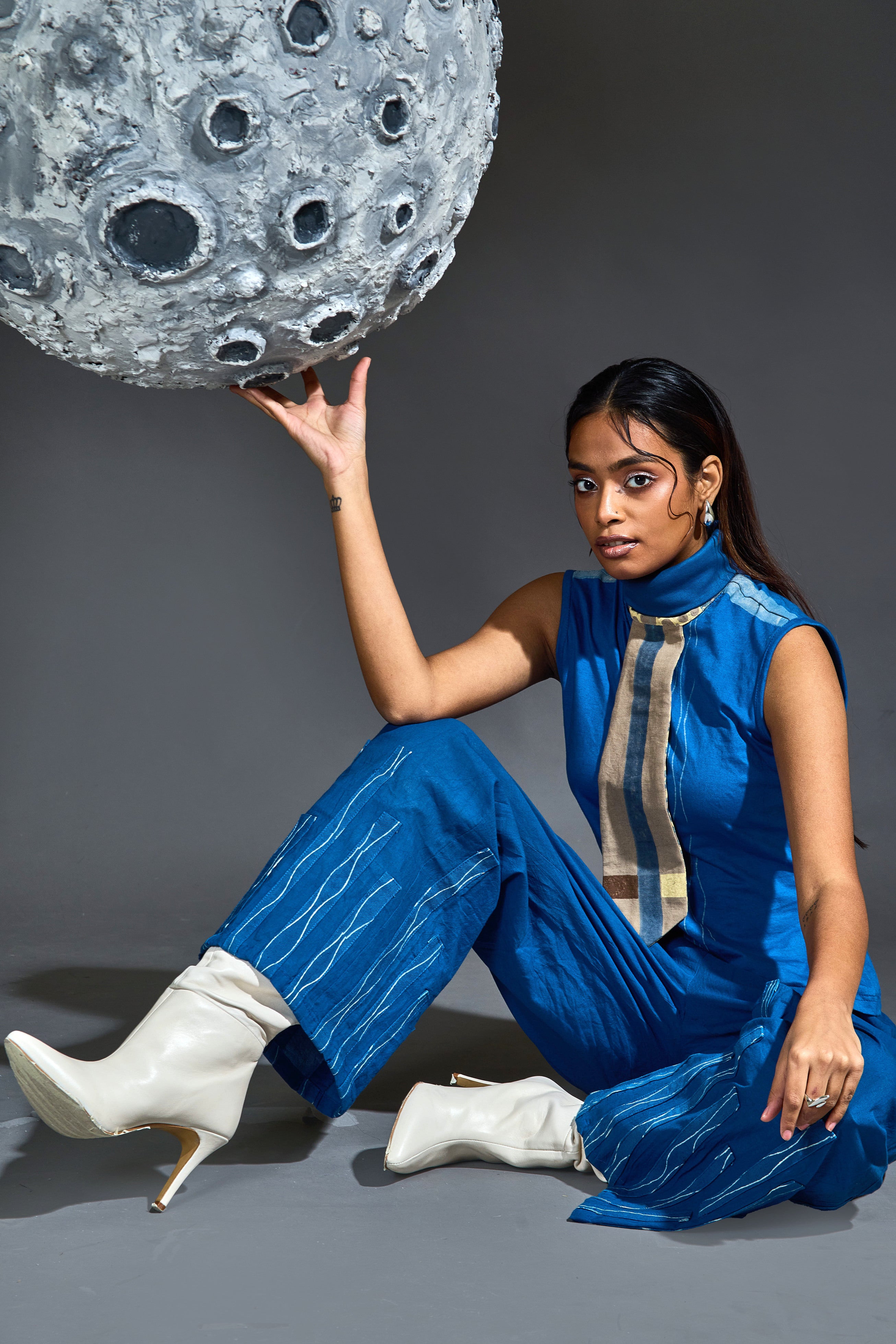 Crater Wave Indigo Coordinate (Set of 2)