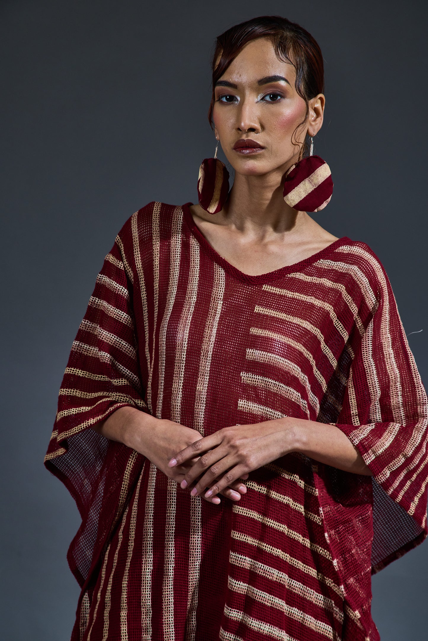 Crater Mesh Maroon Kaftan