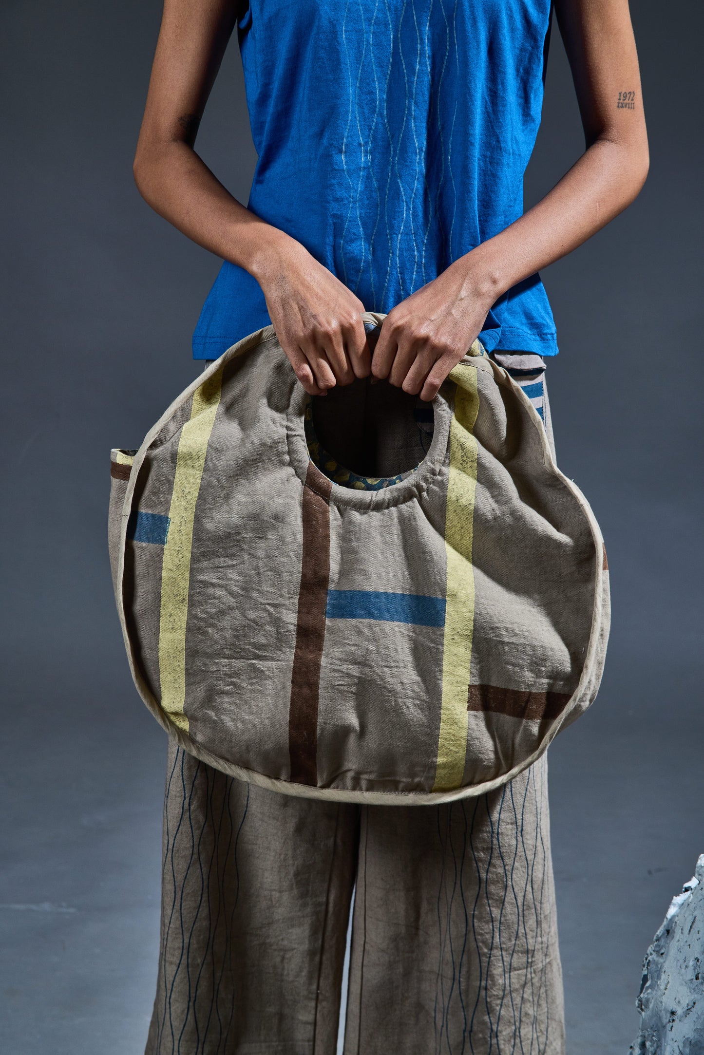 Crater Orbit Reversible Bag