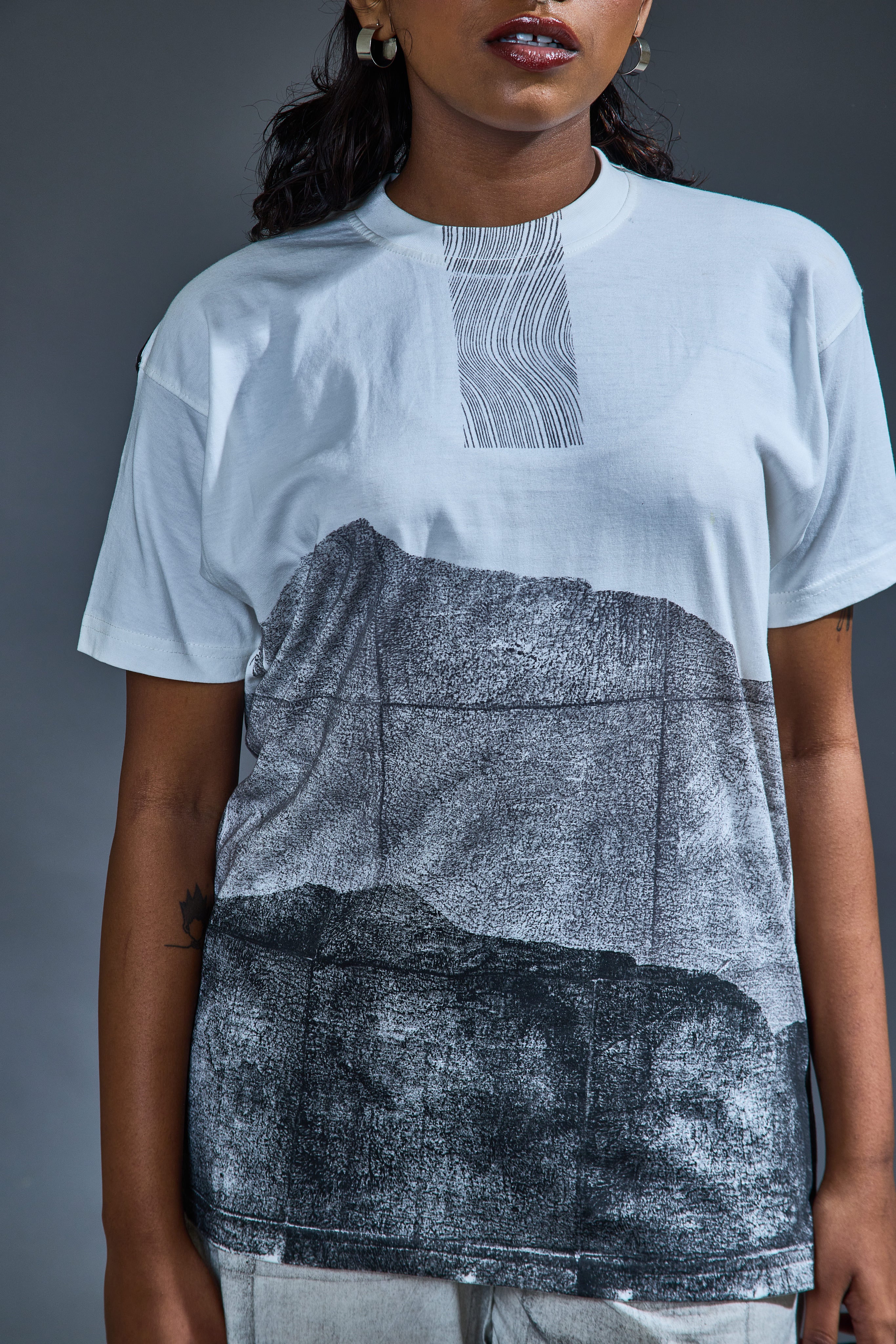 Crater BANANA Unisex Tshirt