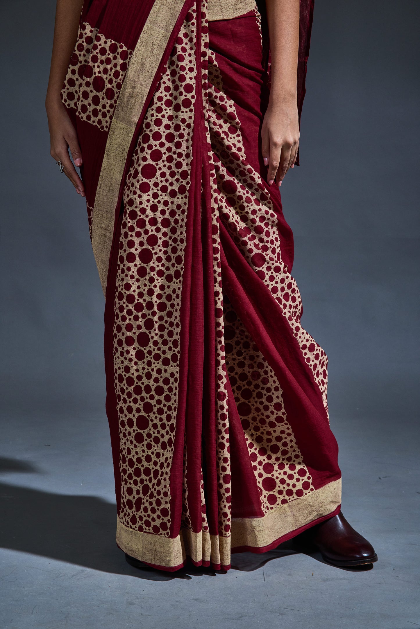 Crater Maroon Saree with Blouse (Set of 2)