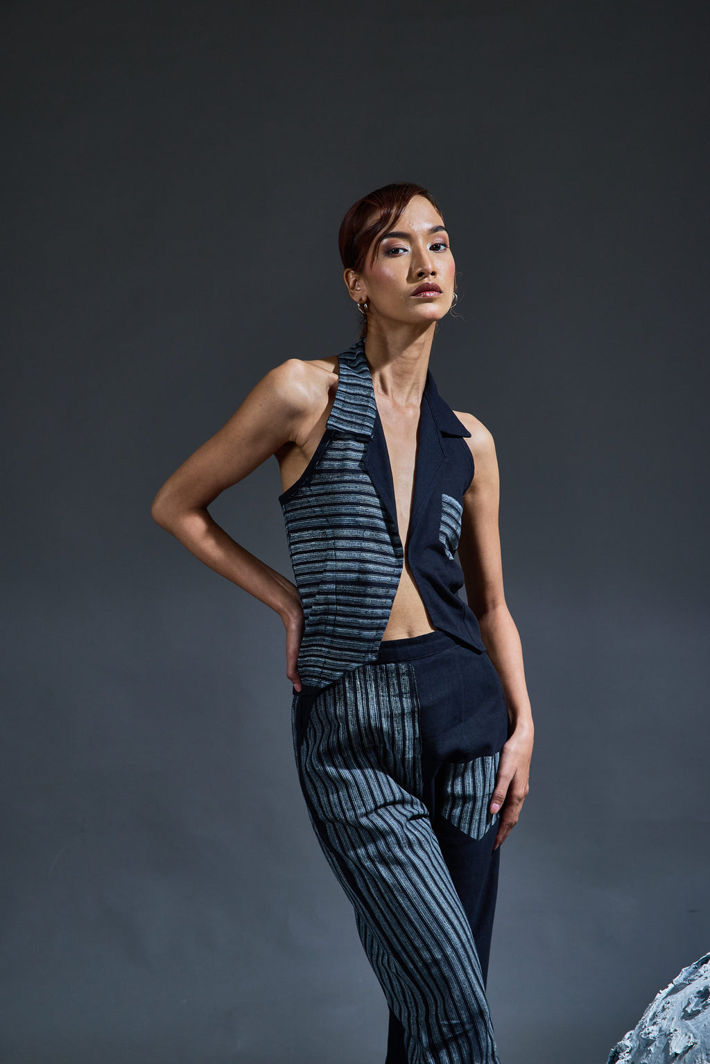 Crater Space Black Coordinate (Set of 2)