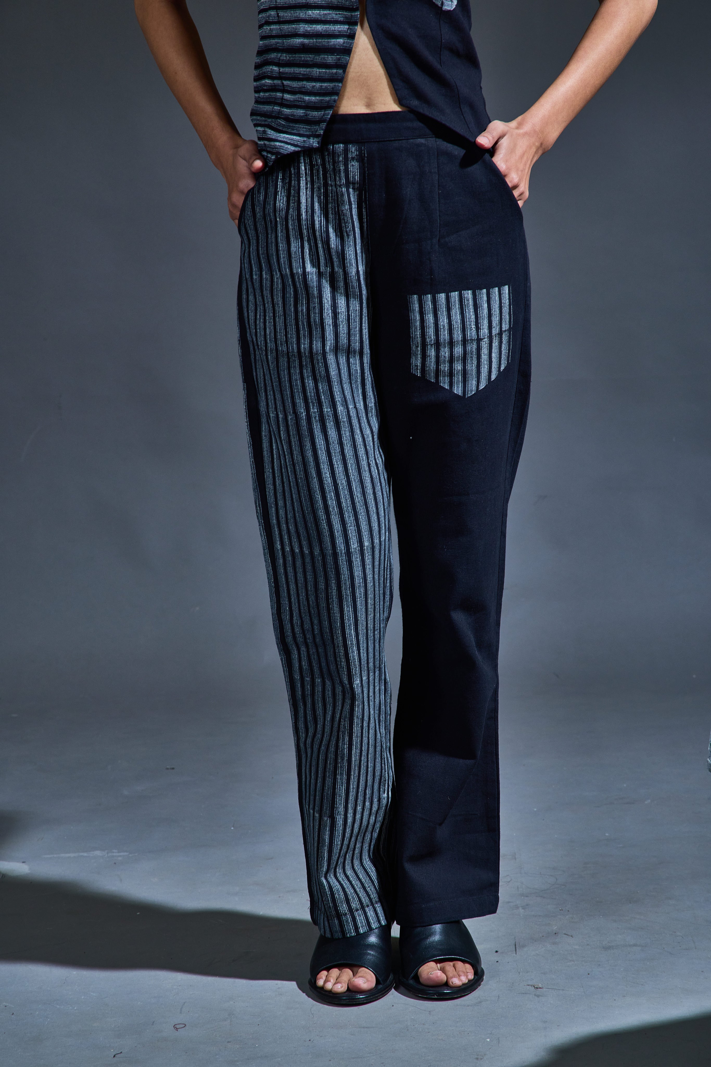 Crater Space Black Coordinate (Set of 2)