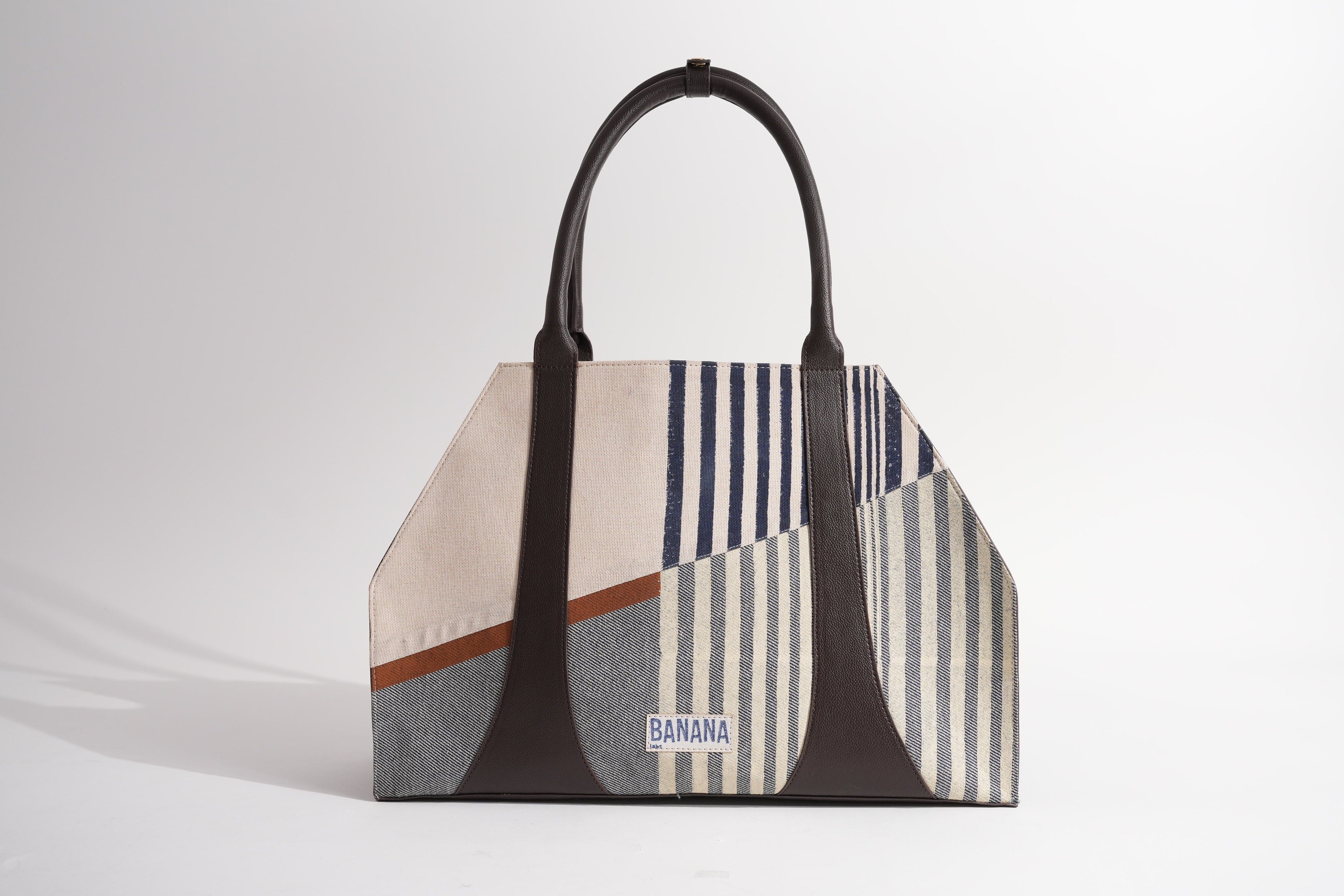 BANANA labs X VYAKTI India Bento Bag | Sequence