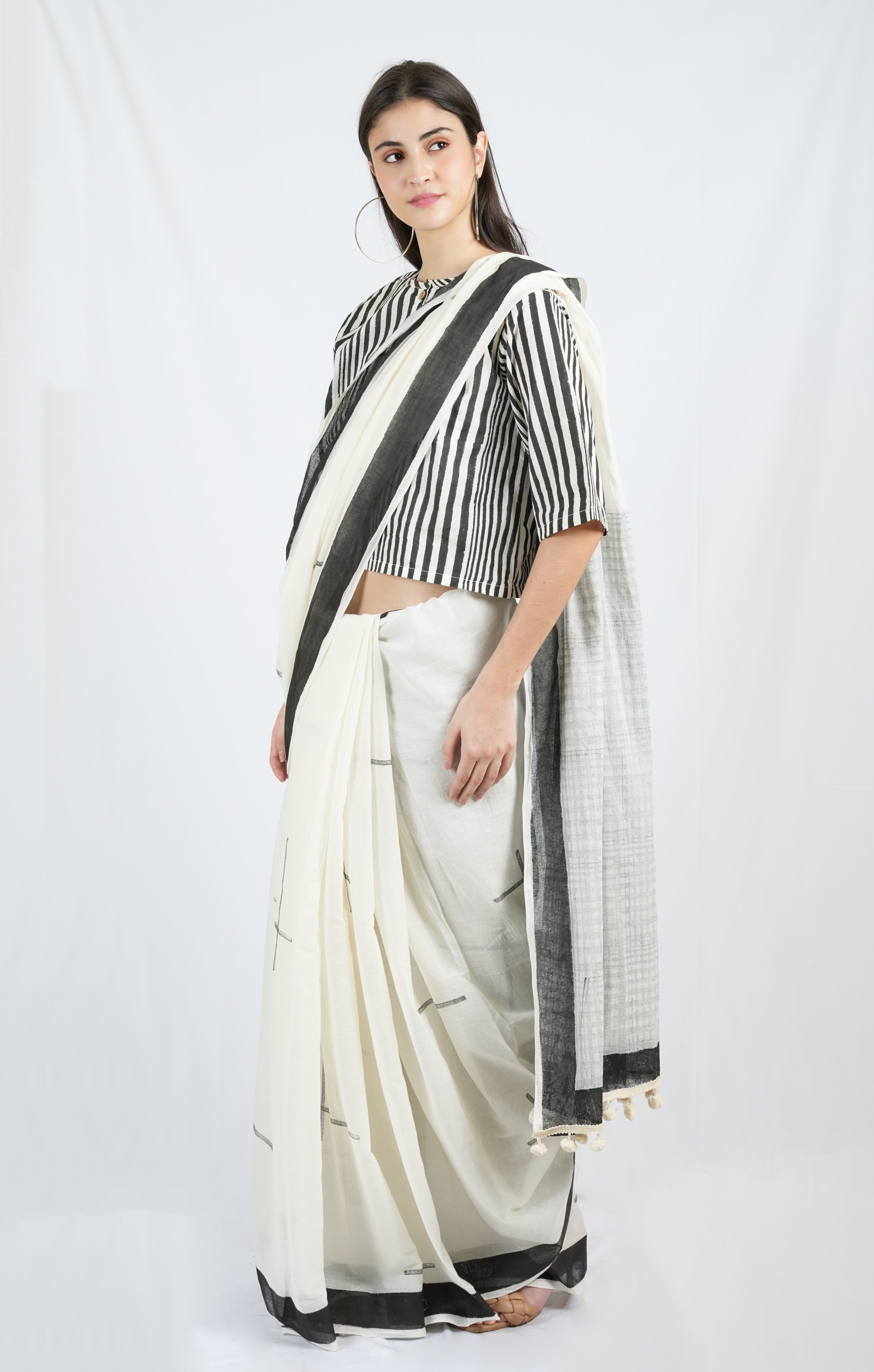 BANANA Flash Saree With Blouse