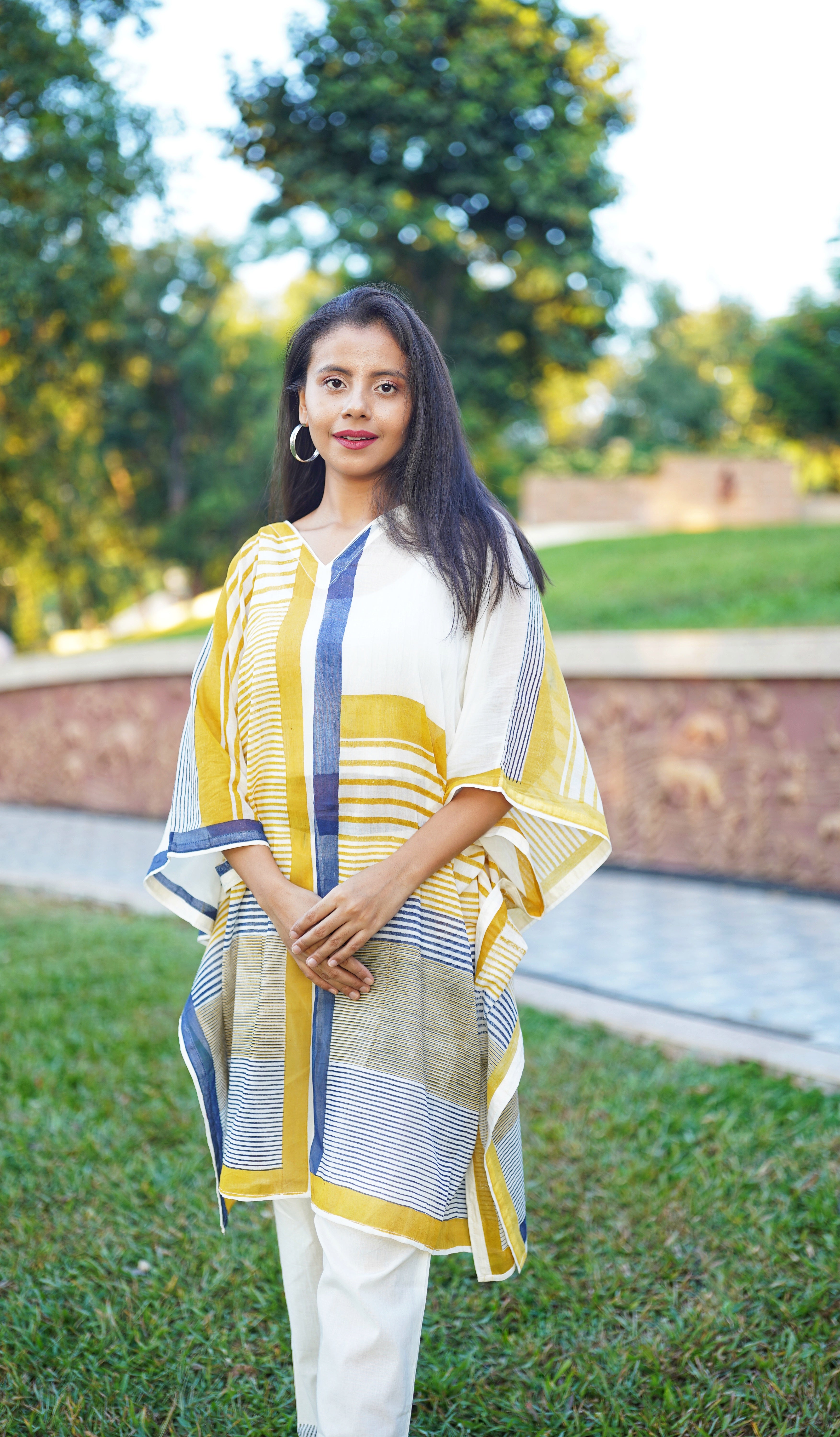 Perpendicular Blue Kaftan with Pants and Stole (Set of 3)