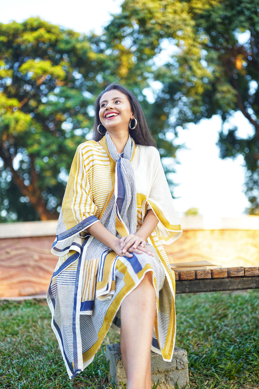 Perpendicular V neck Twister Long Kaftan