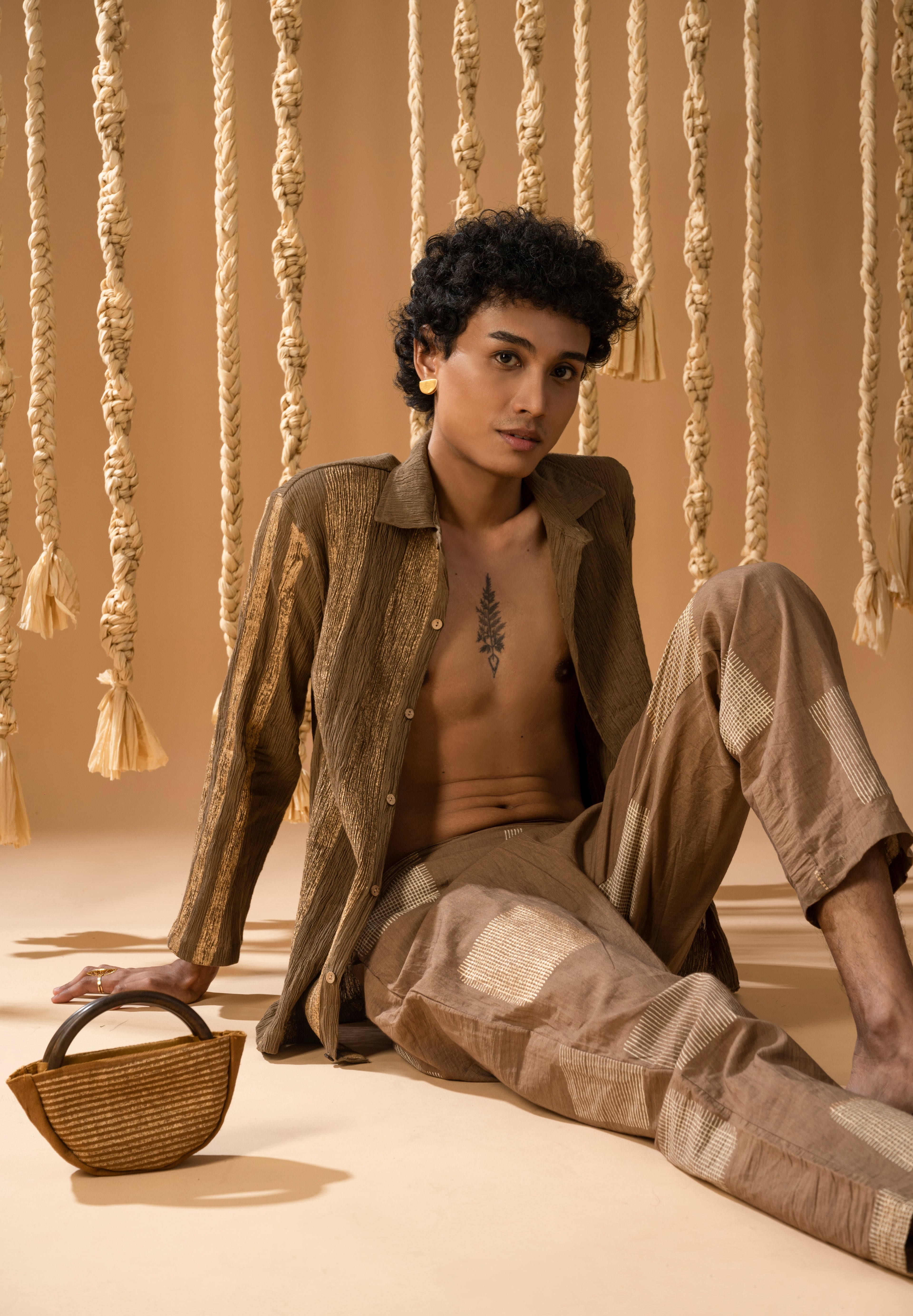 Aurum Man Gold Side Muddy Shirt