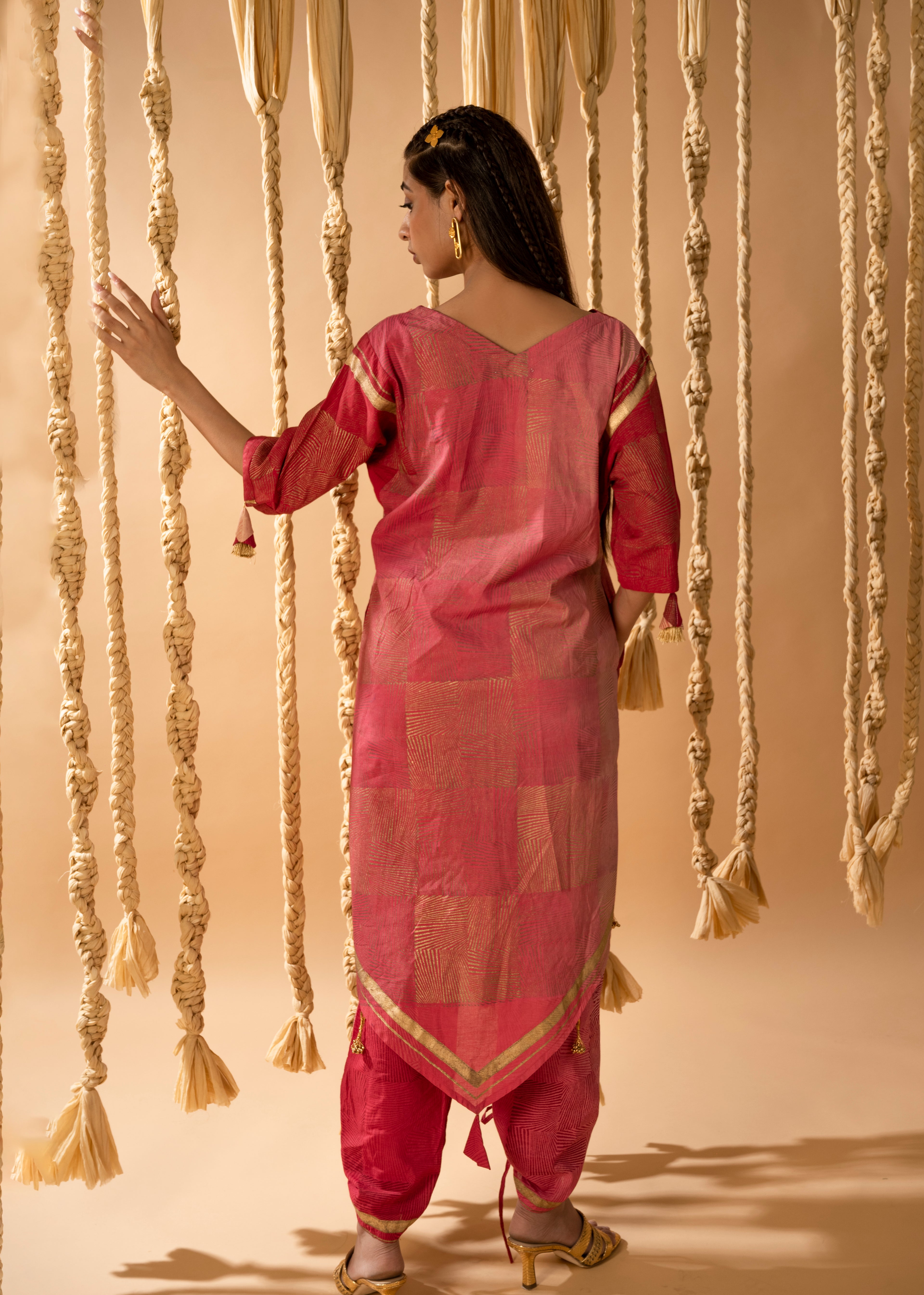 Aurum Chock Block Pink Kurta with Pants (Set of 2)