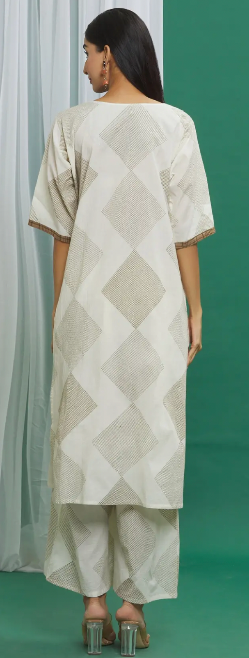 White Cotton Geometric Print Kurta Palazzo Set (Set of 3)