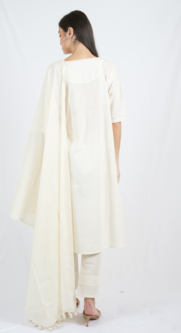 Silkwaves ESSENTIALS White Kurta Set