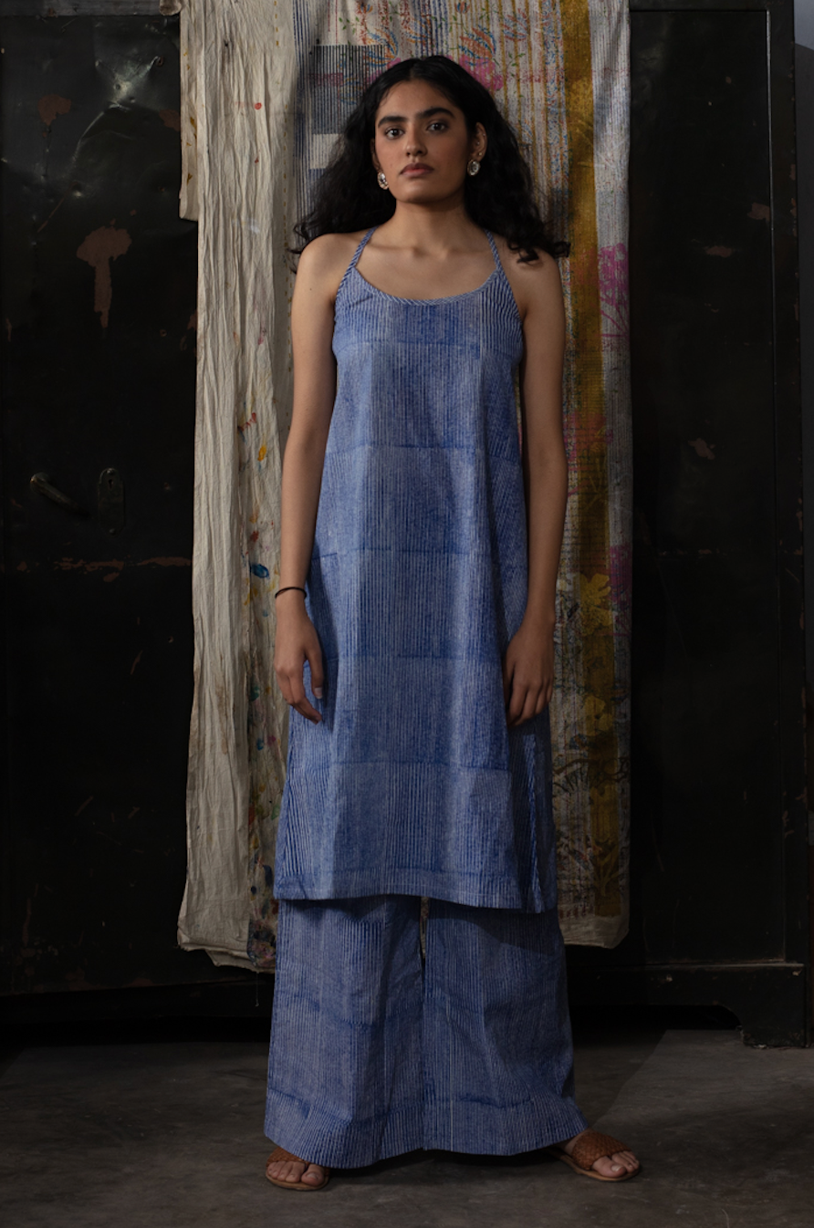 Sprinkles White Kurta Cape with Inner