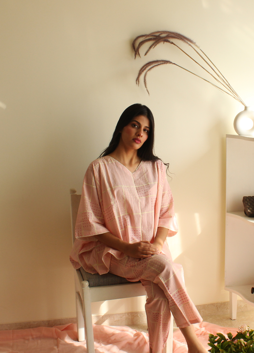 Short Pink Maze Kaftan with Pants (Set of 2)
