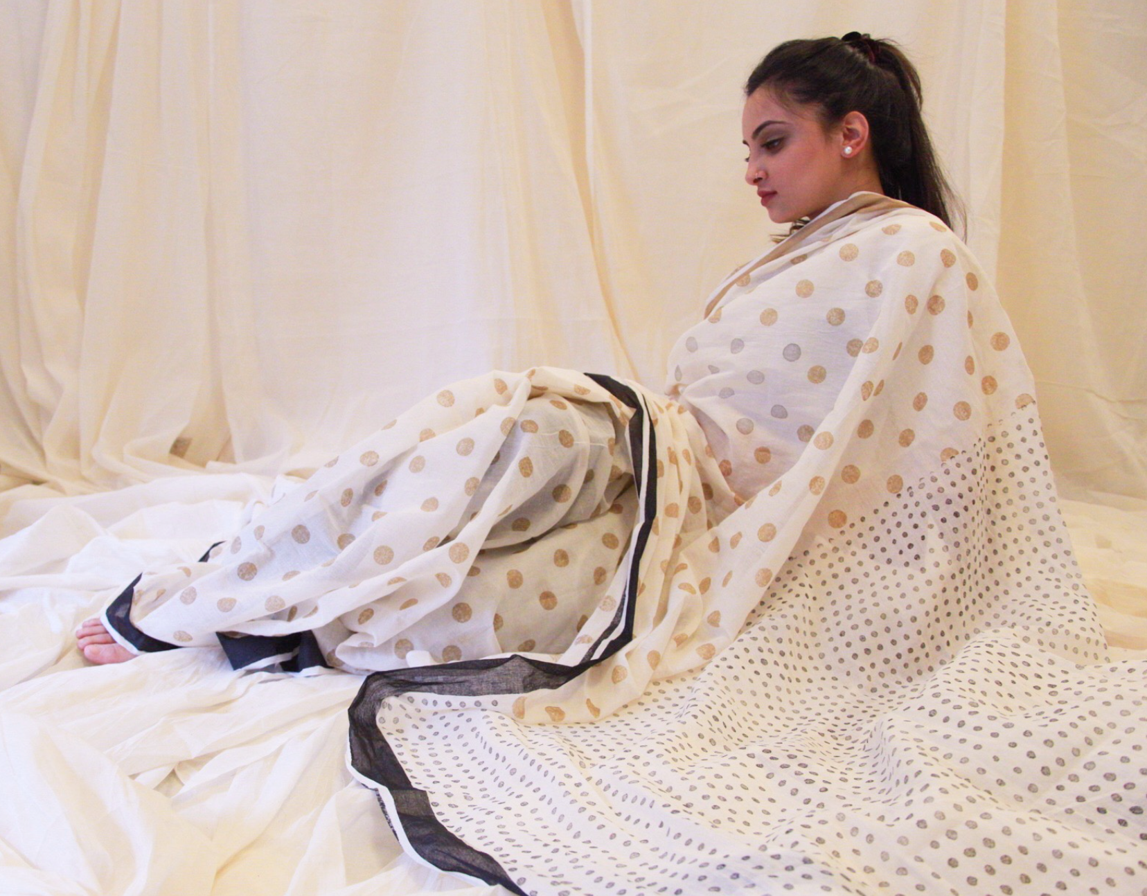 BANANA Polka Saree