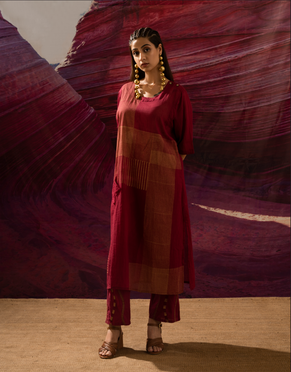 Aurum Chock Block Maroon Kurta set with Dupatta (Set of 3)