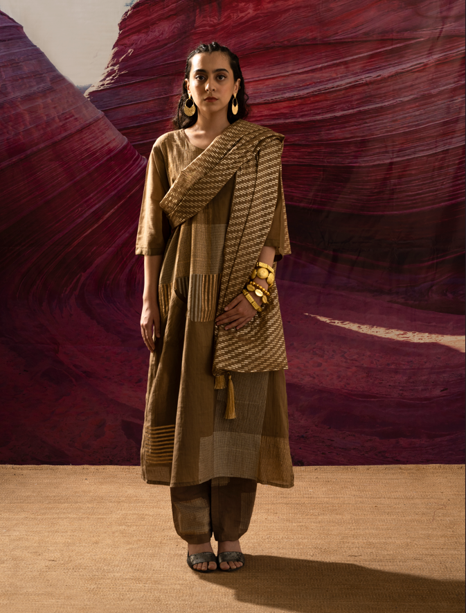 Aurum Chock Block Muddy Kurta