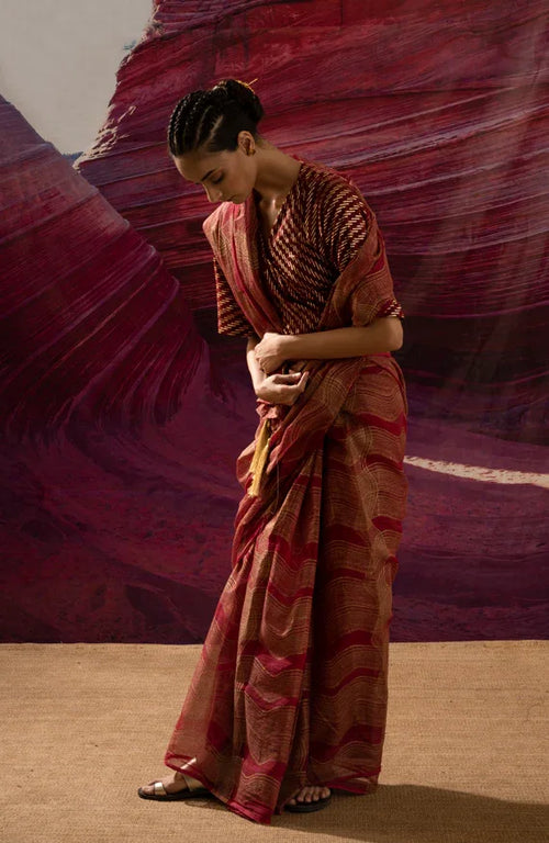 Aurum Gold Wave Arizona Maroon Saree - BANANA labs