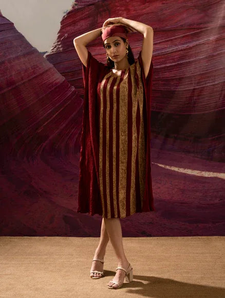 Aurum Go way old Maroon kaftan - BANANA labs