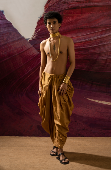 Aurum man Auric line dhoti