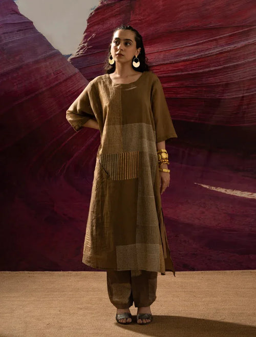Aurum Chock Block Muddy Kurta with Pants and Dupatta(Set of 3) - BANANA labs
