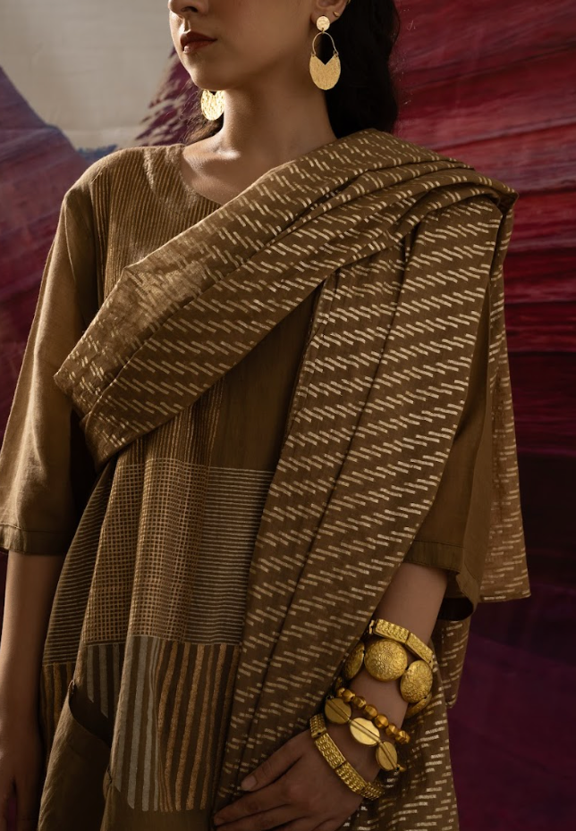 Aurum Chock Block Muddy Kurta with Pants and Dupatta(Set of 3)