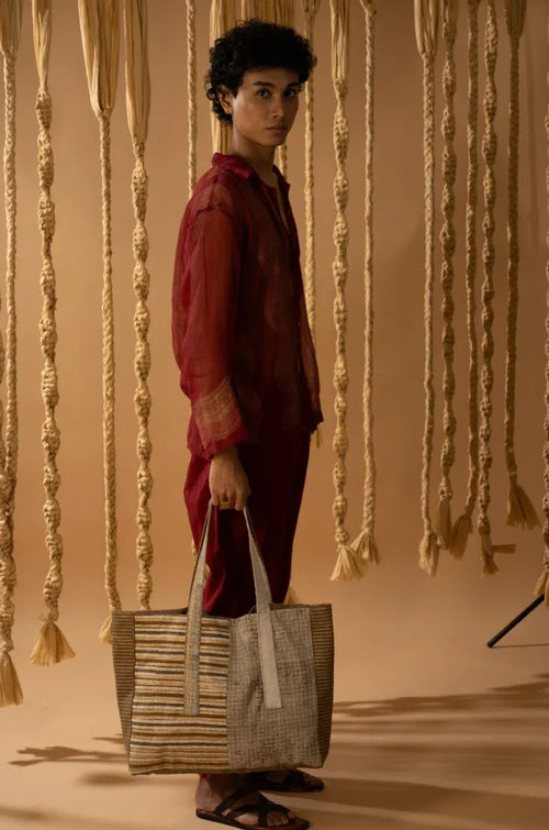 Aurum Viola Graded Large Muddy Tote Bag - BANANA labs