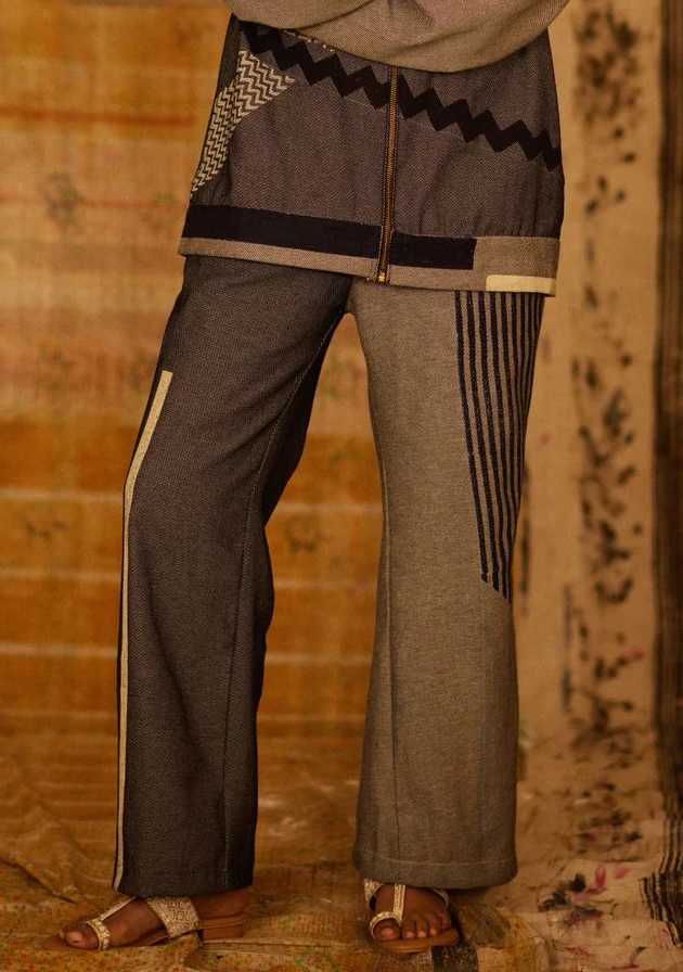 Sequence Denim Movement Kurta Set with stole (Set of 3)