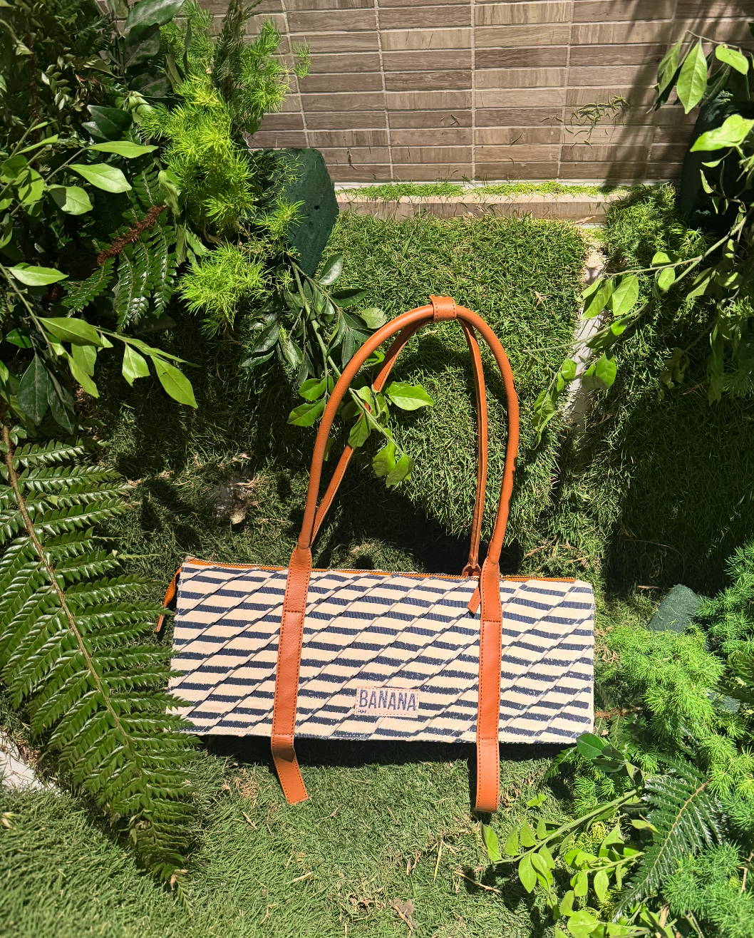 BANANA labs X VYAKTI  | Sequence East West Bag